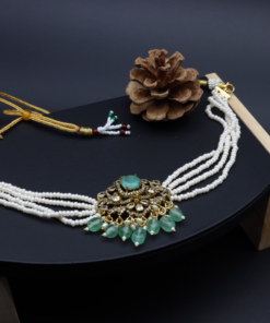 Celebrity Style Pearl Choker