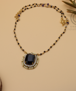 Classic Pendant Black Beads Chain